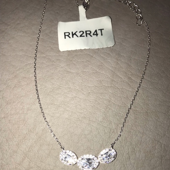 Charmed Aroma | Necklace - Picture 2 of 5